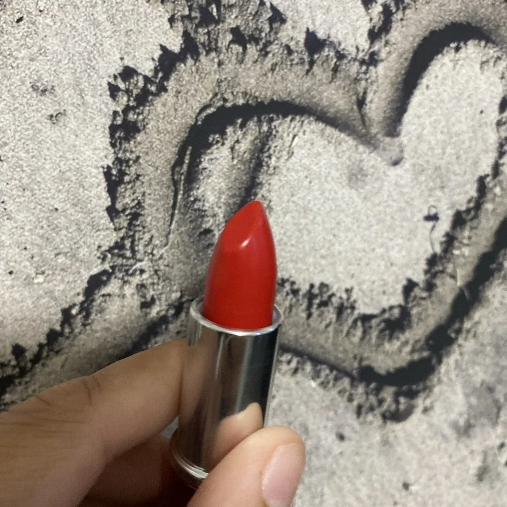AVON‎ Color Rich Lipstick Red Hot Kiss New Full Size